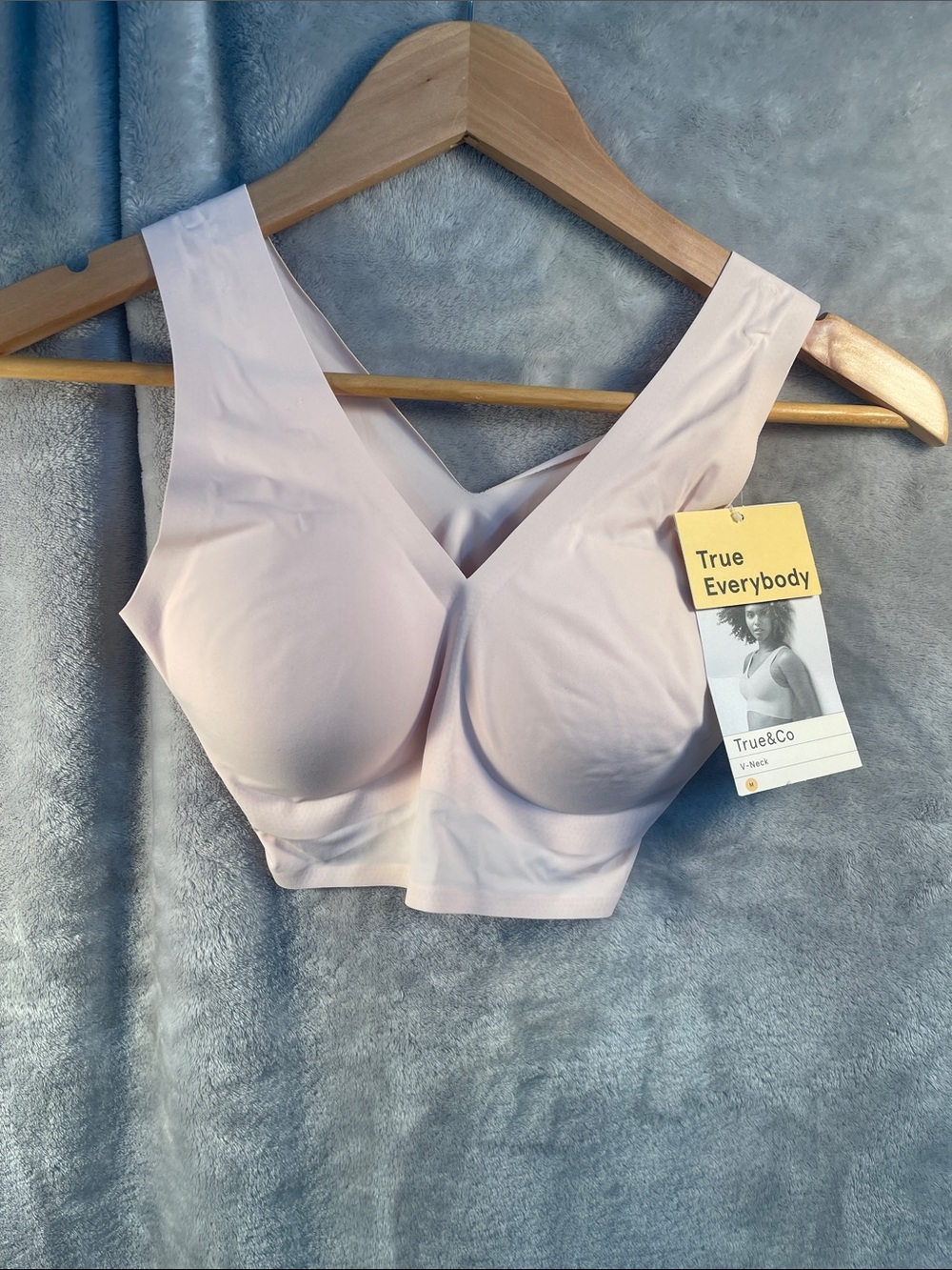 True & Co. Wireless V-Neck Bra in Pale Pink